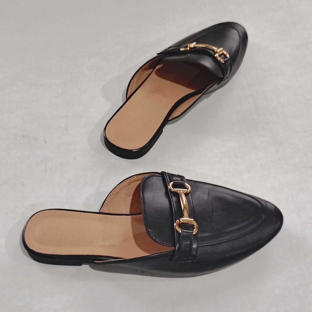 Black Leather Slip-On Mule Loafers with Gold Bit Detail Size 39